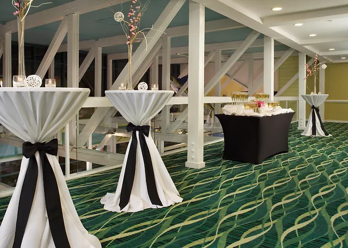 Holiday Inn Va Beach-Oceanside 21St St By Ihg