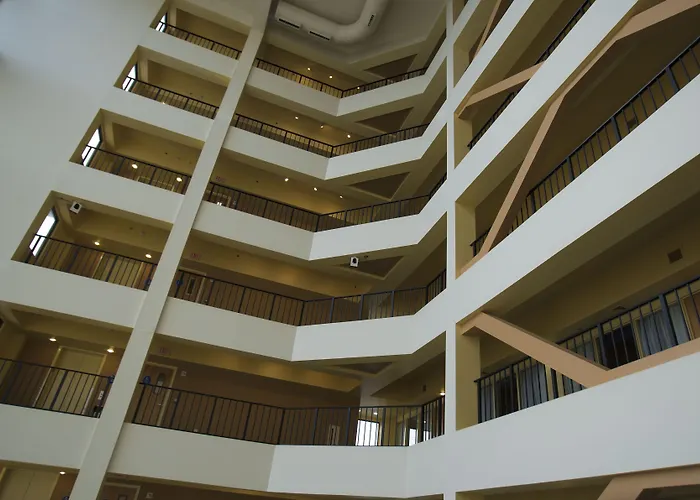 The Atrium Resort, Virginia Beach By Vacatia