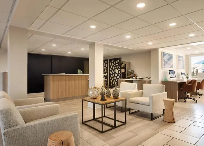 Surfbreak Virginia Beach Oceanfront, An Ascend Collection Hotel